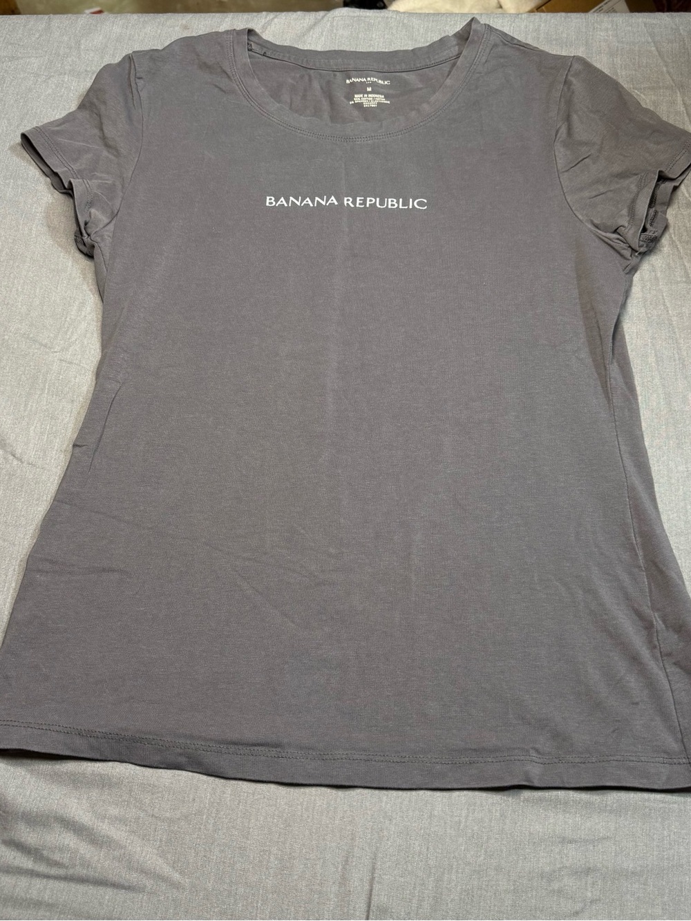 Banana Republic Women's Charcoal Gray Logo Short Sleeve Tee